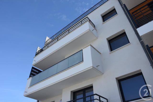 Appartement F3 à vendre - 3 pièces - 62.54 m2 - MANTES LA JOLIE - 78 - ILE-DE-FRANCE - Century 21 La Mantoise