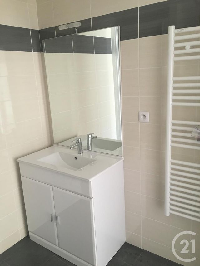 Appartement F2 à louer - 2 pièces - 51.33 m2 - MANTES LA JOLIE - 78 - ILE-DE-FRANCE - Century 21 La Mantoise Appartement F2 à louer - 2 pièces - 51.33 m2 - MANTES LA JOLIE - 78 - ILE-DE-FRANCE - Century 21 La Mantoise