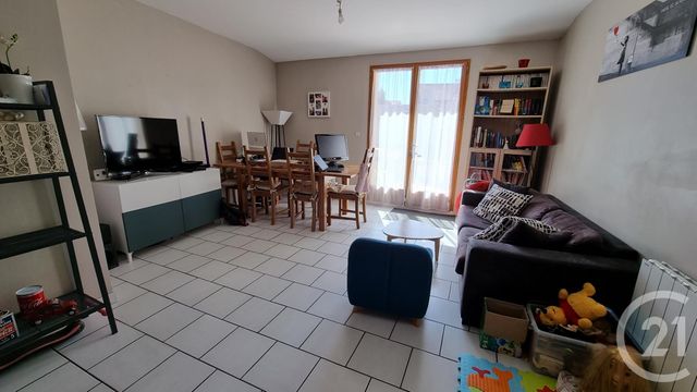 Appartement Duplex à vendre - 3 pièces - 59.81 m2 - MANTES LA JOLIE - 78 - ILE-DE-FRANCE - Century 21 La Mantoise Appartement Duplex à vendre - 3 pièces - 59.81 m2 - MANTES LA JOLIE - 78 - ILE-DE-FRANCE - Century 21 La Mantoise