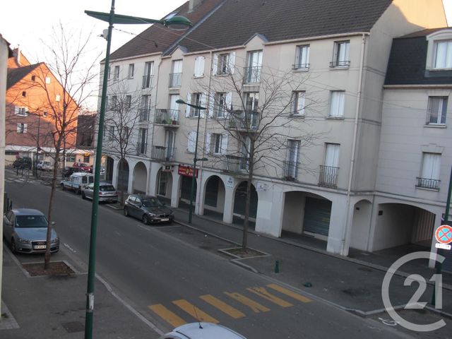 Appartement F1 à louer - 1 pièce - 22.94 m2 - MANTES LA VILLE - 78 - ILE-DE-FRANCE - Century 21 La Mantoise Appartement F1 à louer - 1 pièce - 22.94 m2 - MANTES LA VILLE - 78 - ILE-DE-FRANCE - Century 21 La Mantoise