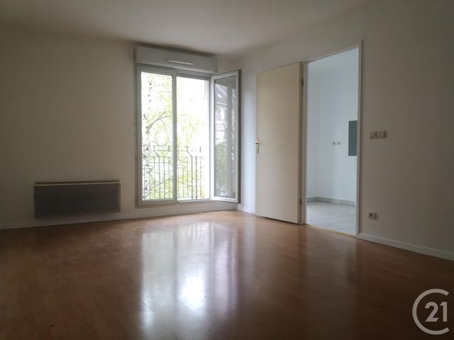 Afficher la photo en grand Appartement F2 à louer - 2 pièces - 47.02 m2 - MANTES LA VILLE - 78 - ILE-DE-FRANCE - Century 21 La Mantoise