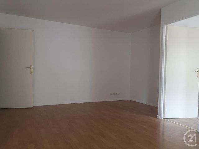 Afficher la photo en grand Appartement F2 à louer - 2 pièces - 47.02 m2 - MANTES LA VILLE - 78 - ILE-DE-FRANCE - Century 21 La Mantoise