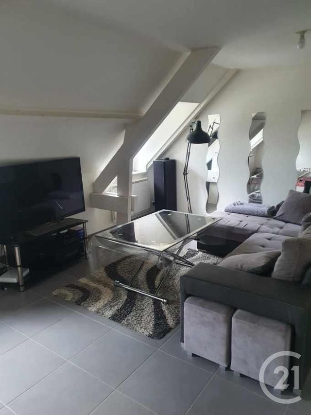 Afficher la photo en grand Appartement F3 à louer - 3 pièces - 45.25 m2 - MANTES LA JOLIE - 78 - ILE-DE-FRANCE - Century 21 La Mantoise