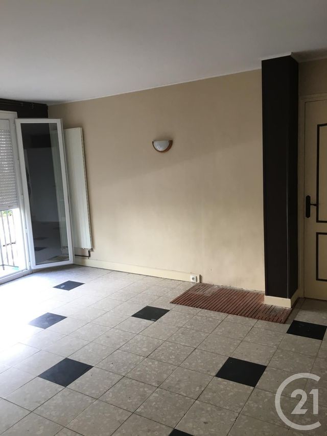 Afficher la photo en grand Appartement F4 à louer - 4 pièces - 68.41 m2 - MANTES LA JOLIE - 78 - ILE-DE-FRANCE - Century 21 La Mantoise