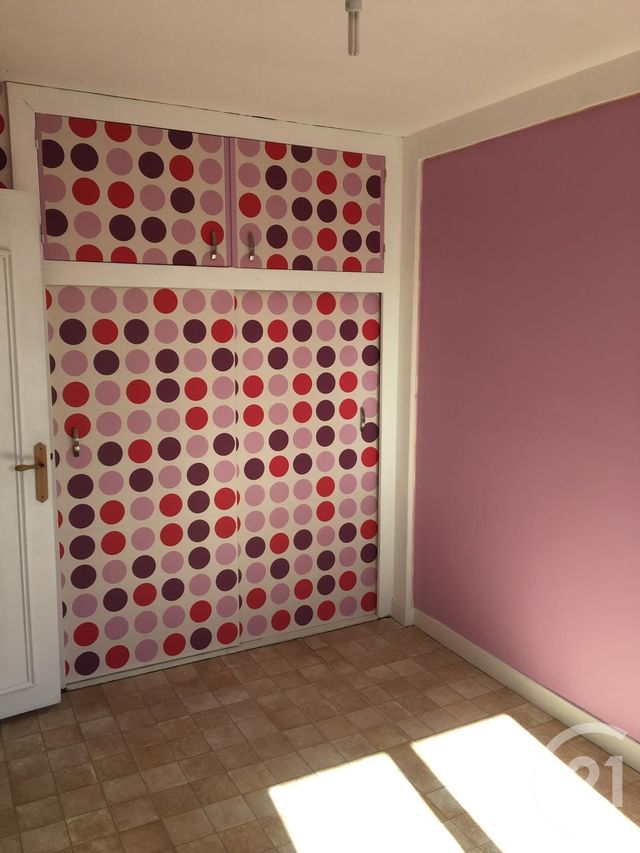 Afficher la photo en grand Appartement F4 à louer - 4 pièces - 68.41 m2 - MANTES LA JOLIE - 78 - ILE-DE-FRANCE - Century 21 La Mantoise