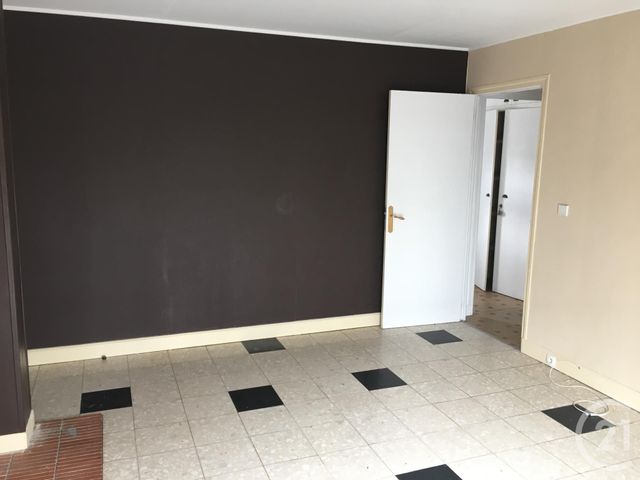 Afficher la photo en grand Appartement F4 à louer - 4 pièces - 68.41 m2 - MANTES LA JOLIE - 78 - ILE-DE-FRANCE - Century 21 La Mantoise