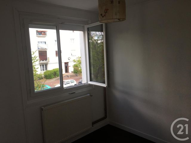 Afficher la photo en grand Appartement F4 à louer - 4 pièces - 68.41 m2 - MANTES LA JOLIE - 78 - ILE-DE-FRANCE - Century 21 La Mantoise