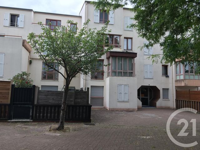Afficher la photo en grand Appartement F3 à vendre - 3 pièces - 71.71 m2 - MANTES LA JOLIE - 78 - ILE-DE-FRANCE - Century 21 La Mantoise