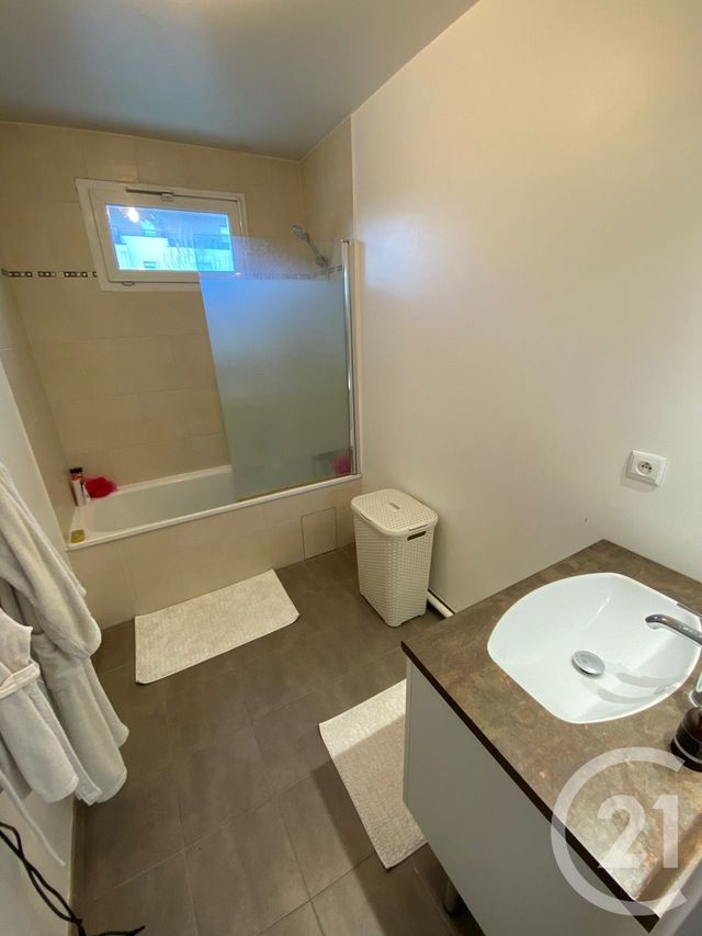 Appartement F3 à vendre - 3 pièces - 58.24 m2 - MANTES LA JOLIE - 78 - ILE-DE-FRANCE - Century 21 La Mantoise