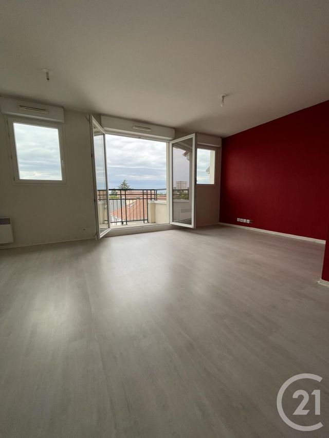 Appartement F2 à louer - 2 pièces - 52.83 m2 - MANTES LA VILLE - 78 - ILE-DE-FRANCE - Century 21 La Mantoise