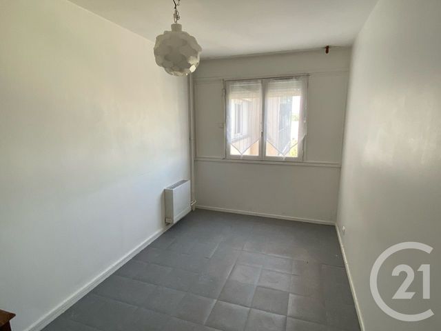 Afficher la photo en grand Appartement à vendre - 4 pièces - 72.58 m2 - MANTES LA JOLIE - 78 - ILE-DE-FRANCE - Century 21 La Mantoise