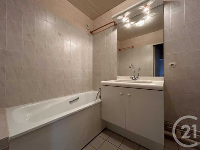 Appartement F3 à vendre - 3 pièces - 62.54 m2 - MANTES LA JOLIE - 78 - ILE-DE-FRANCE - Century 21 La Mantoise