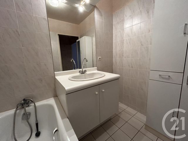 Appartement F3 à vendre - 3 pièces - 62.54 m2 - MANTES LA JOLIE - 78 - ILE-DE-FRANCE - Century 21 La Mantoise