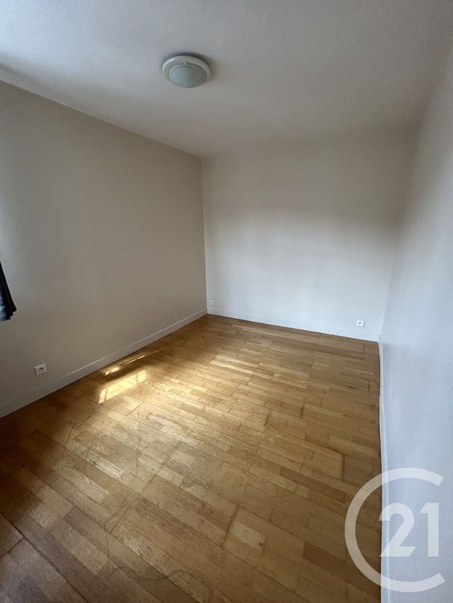 Afficher la photo en grand Appartement F2 à vendre - 2 pièces - 38.42 m2 - MANTES LA JOLIE - 78 - ILE-DE-FRANCE - Century 21 La Mantoise