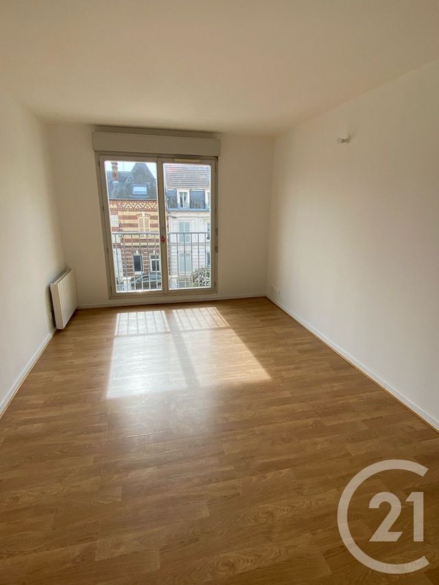 Afficher la photo en grand Appartement F2 à vendre - 2 pièces - 35.17 m2 - MANTES LA JOLIE - 78 - ILE-DE-FRANCE - Century 21 La Mantoise