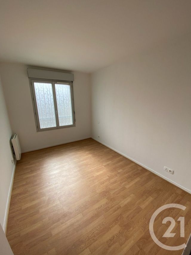 Afficher la photo en grand Appartement F2 à vendre - 2 pièces - 35.17 m2 - MANTES LA JOLIE - 78 - ILE-DE-FRANCE - Century 21 La Mantoise