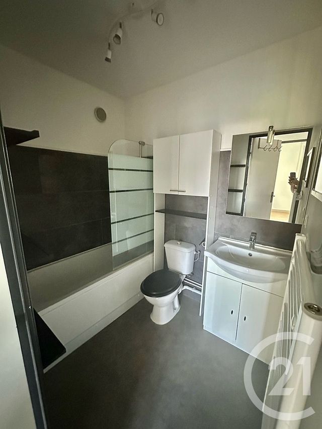 Afficher la photo en grand Appartement F2 à vendre - 2 pièces - 31.84 m2 - MANTES LA JOLIE - 78 - ILE-DE-FRANCE - Century 21 La Mantoise