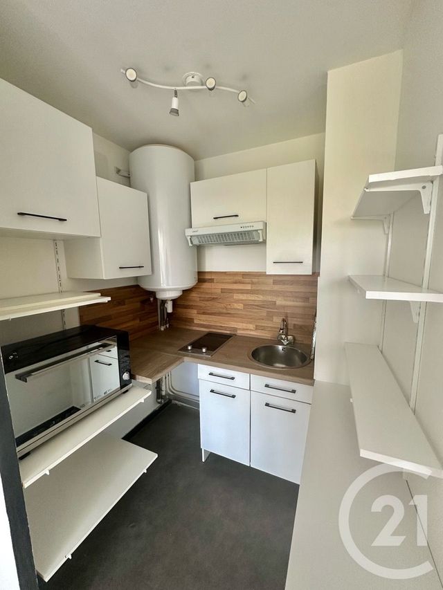 Afficher la photo en grand Appartement F2 à vendre - 2 pièces - 31.84 m2 - MANTES LA JOLIE - 78 - ILE-DE-FRANCE - Century 21 La Mantoise