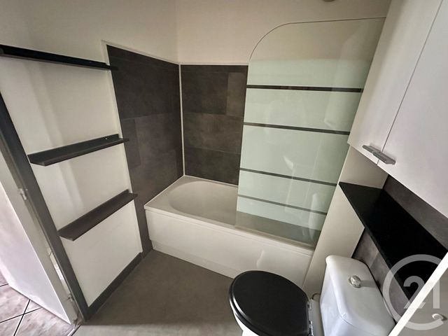 Afficher la photo en grand Appartement F2 à vendre - 2 pièces - 31.84 m2 - MANTES LA JOLIE - 78 - ILE-DE-FRANCE - Century 21 La Mantoise