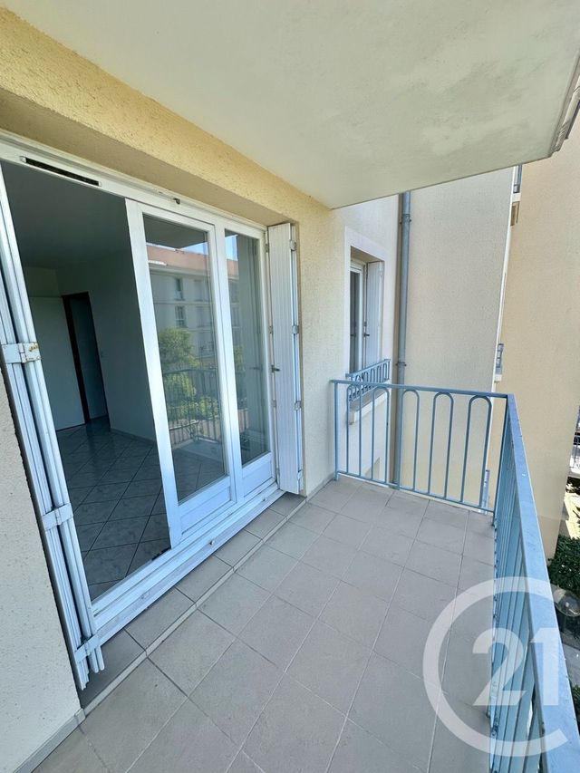 Afficher la photo en grand Appartement F2 à vendre - 2 pièces - 31.84 m2 - MANTES LA JOLIE - 78 - ILE-DE-FRANCE - Century 21 La Mantoise