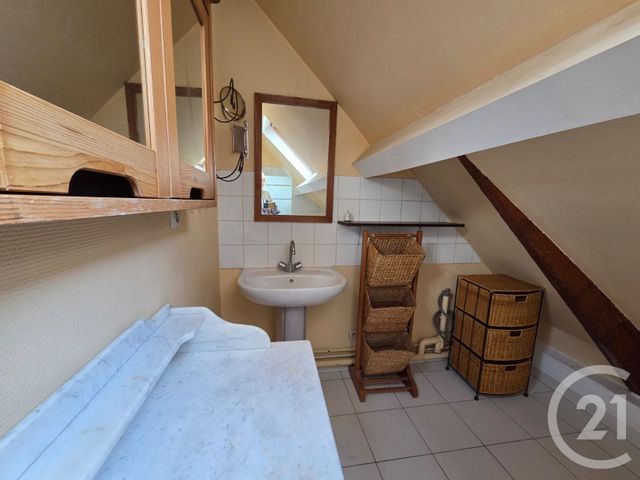 Afficher la photo en grand Appartement F1 bis à vendre - 2 pièces - 30.0 m2 - MANTES LA JOLIE - 78 - ILE-DE-FRANCE - Century 21 La Mantoise