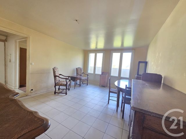 Afficher la photo en grand Appartement F2 à vendre - 2 pièces - 46.81 m2 - MANTES LA JOLIE - 78 - ILE-DE-FRANCE - Century 21 La Mantoise