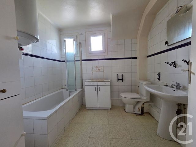 Afficher la photo en grand Appartement F2 à vendre - 2 pièces - 46.81 m2 - MANTES LA JOLIE - 78 - ILE-DE-FRANCE - Century 21 La Mantoise