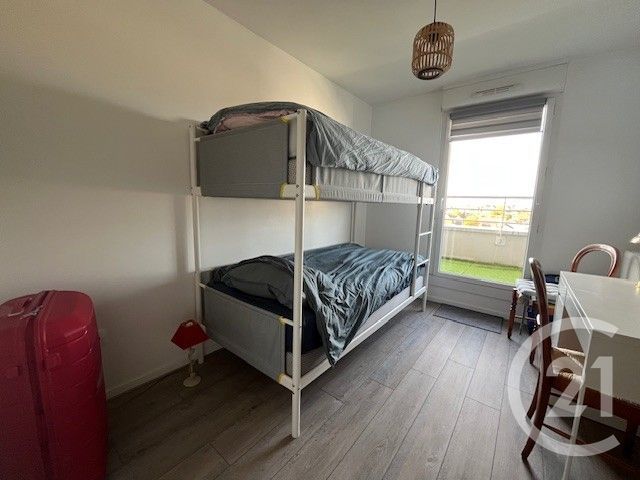 Afficher la photo en grand Appartement F4 à vendre - 4 pièces - 80.23 m2 - MANTES LA VILLE - 78 - ILE-DE-FRANCE - Century 21 La Mantoise
