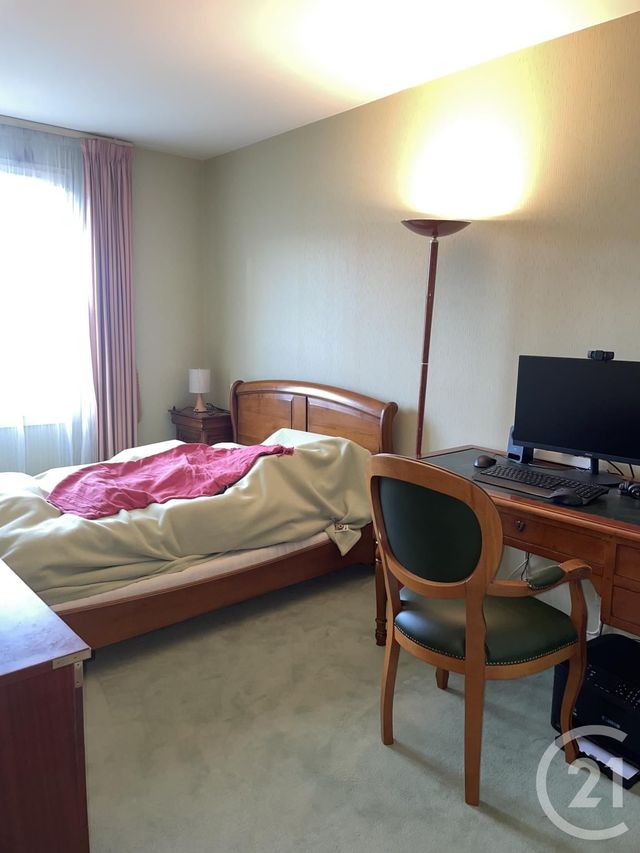 Appartement F5 à louer - 5 pièces - 106.1 m2 - MANTES LA JOLIE - 78 - ILE-DE-FRANCE - Century 21 La Mantoise