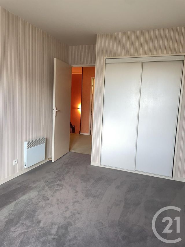 Appartement F5 à louer - 5 pièces - 106.1 m2 - MANTES LA JOLIE - 78 - ILE-DE-FRANCE - Century 21 La Mantoise