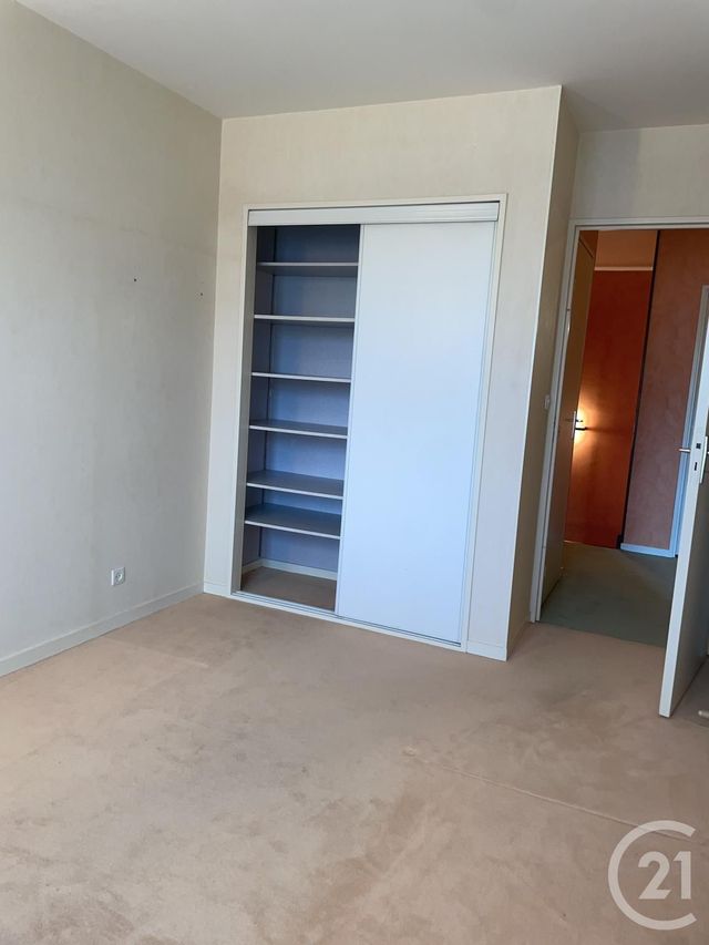 Appartement F5 à louer - 5 pièces - 106.1 m2 - MANTES LA JOLIE - 78 - ILE-DE-FRANCE - Century 21 La Mantoise