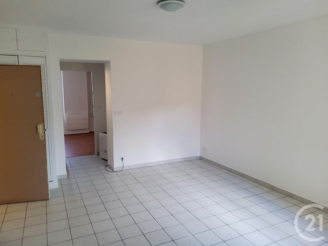 Appartement F3 à louer - 3 pièces - 53.77 m2 - MANTES LA JOLIE - 78 - ILE-DE-FRANCE - Century 21 La Mantoise