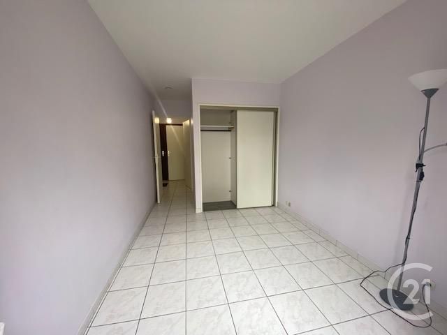 Appartement F2 à louer - 2 pièces - 39.54 m2 - MANTES LA JOLIE - 78 - ILE-DE-FRANCE - Century 21 La Mantoise