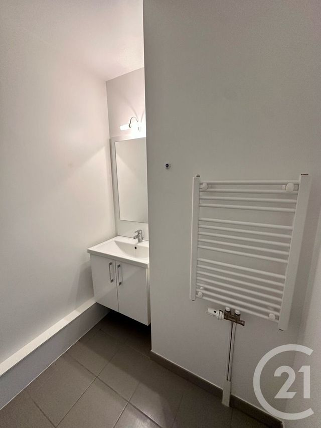 Appartement F3 à vendre - 3 pièces - 57.7 m2 - MANTES LA JOLIE - 78 - ILE-DE-FRANCE - Century 21 La Mantoise