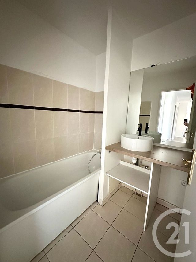 Appartement F5 à vendre - 4 pièces - 83.0 m2 - LIMAY - 78 - ILE-DE-FRANCE - Century 21 La Mantoise