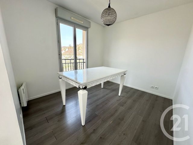 Appartement F5 à vendre - 4 pièces - 83.0 m2 - LIMAY - 78 - ILE-DE-FRANCE - Century 21 La Mantoise