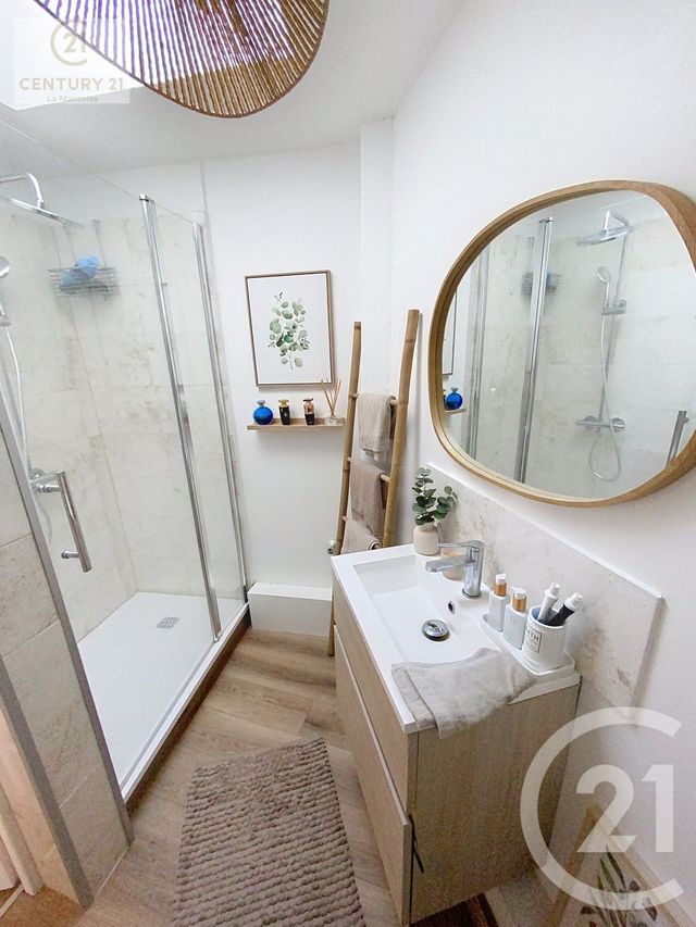 Appartement F3 à louer - 3 pièces - 74.51 m2 - AUBERGENVILLE - 78 - ILE-DE-FRANCE - Century 21 La Mantoise