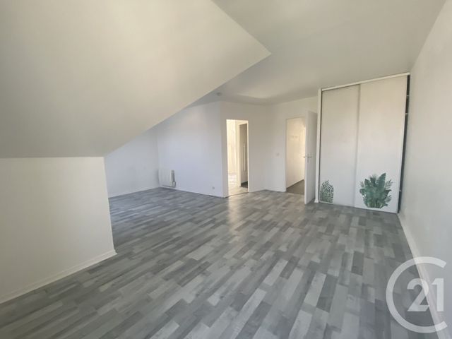 Appartement F2 à louer - 2 pièces - 42.97 m2 - LE PERRAY EN YVELINES - 78 - ILE-DE-FRANCE - Century 21 La Mantoise