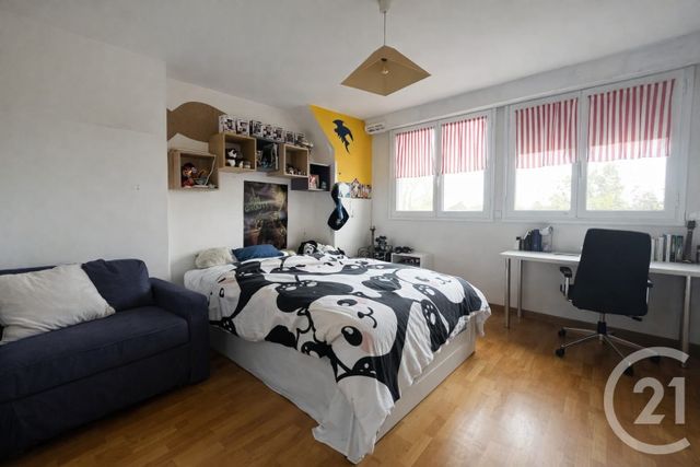 maison à vendre - 7 pièces - 225.0 m2 - MANTES LA JOLIE - 78 - ILE-DE-FRANCE - Century 21 La Mantoise