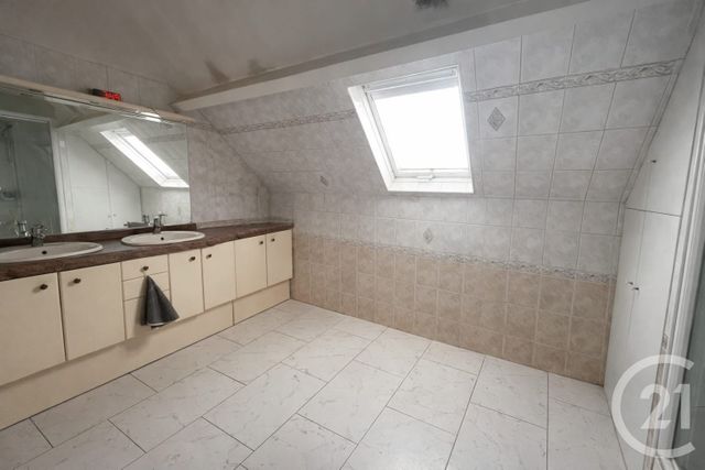 maison à vendre - 7 pièces - 225.0 m2 - MANTES LA JOLIE - 78 - ILE-DE-FRANCE - Century 21 La Mantoise
