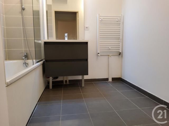 Appartement F3 à louer - 3 pièces - 61.17 m2 - BREVAL - 78 - ILE-DE-FRANCE - Century 21 La Mantoise