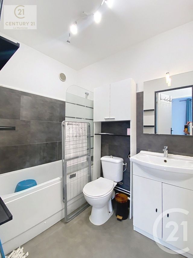 Appartement F2 à louer - 2 pièces - 30.95 m2 - MANTES LA JOLIE - 78 - ILE-DE-FRANCE - Century 21 La Mantoise