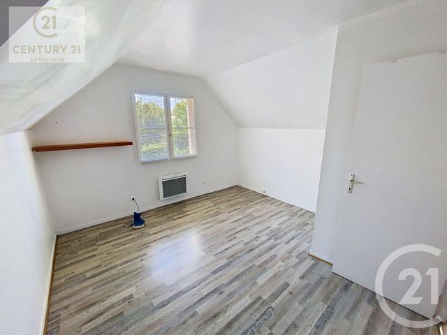 Appartement Duplex à louer - 3 pièces - 80.31 m2 - LA QUEUE LES YVELINES - 78 - ILE-DE-FRANCE - Century 21 La Mantoise