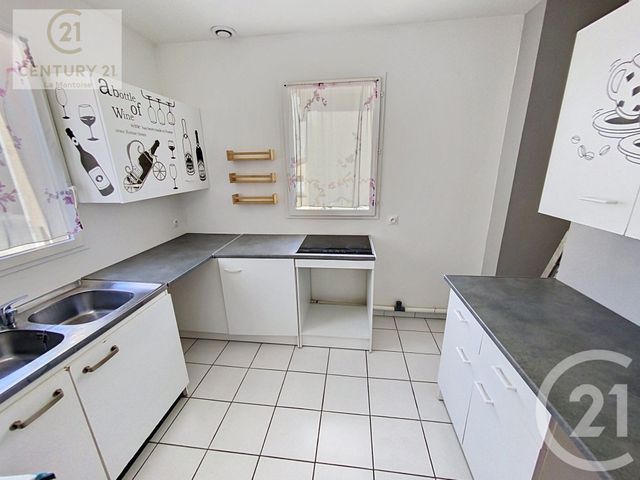 Appartement Duplex à louer - 3 pièces - 80.31 m2 - LA QUEUE LES YVELINES - 78 - ILE-DE-FRANCE - Century 21 La Mantoise