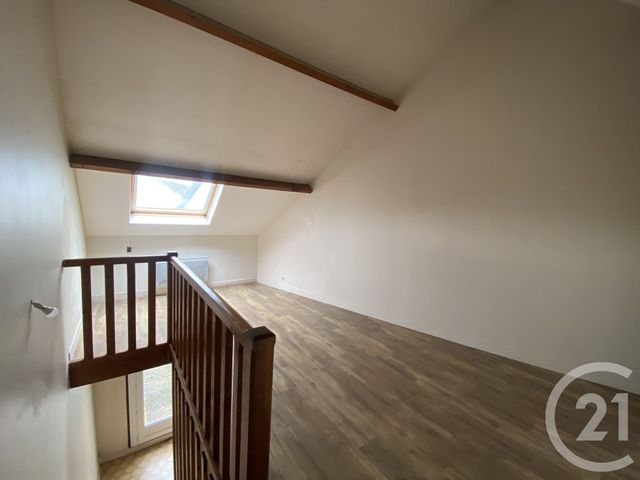 Appartement Duplex à louer - 2 pièces - 35.35 m2 - MANTES LA JOLIE - 78 - ILE-DE-FRANCE - Century 21 La Mantoise