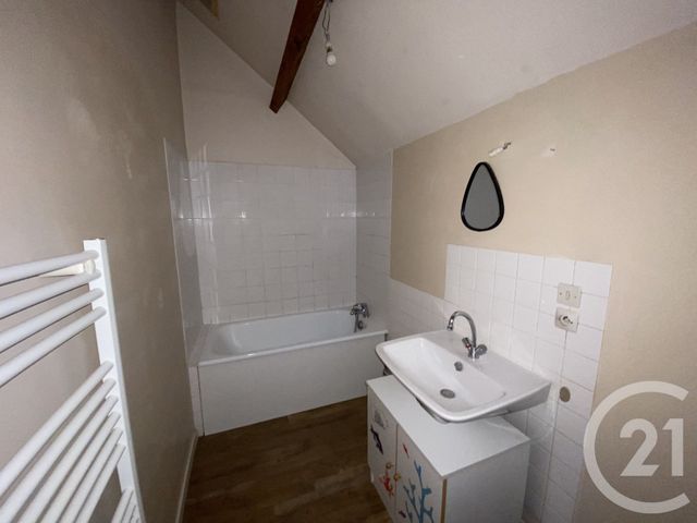 Appartement Duplex à louer - 2 pièces - 35.35 m2 - MANTES LA JOLIE - 78 - ILE-DE-FRANCE - Century 21 La Mantoise