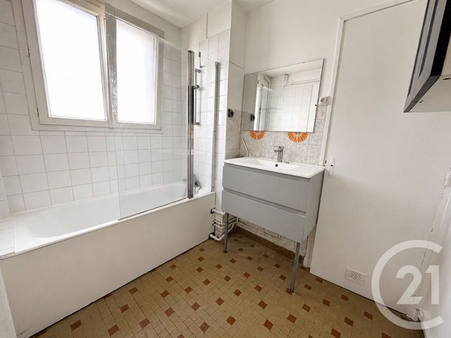 Appartement F3 à vendre - 3 pièces - 58.3 m2 - MANTES LA JOLIE - 78 - ILE-DE-FRANCE - Century 21 La Mantoise