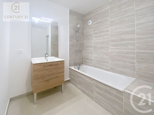 Appartement F3 à louer - 3 pièces - 61.1 m2 - MANTES LA JOLIE - 78 - ILE-DE-FRANCE - Century 21 La Mantoise