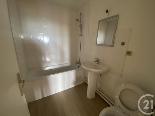 Appartement F3 à louer - 2 pièces - 50.66 m2 - ISSOU - 78 - ILE-DE-FRANCE - Century 21 La Mantoise