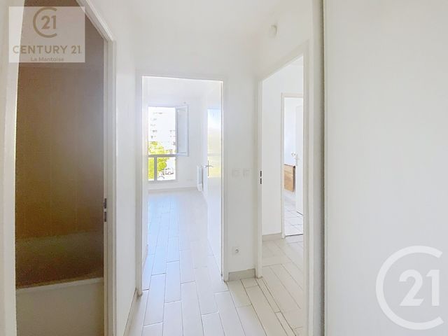 Appartement F2 à louer - 2 pièces - 40.15 m2 - MANTES LA JOLIE - 78 - ILE-DE-FRANCE - Century 21 La Mantoise
